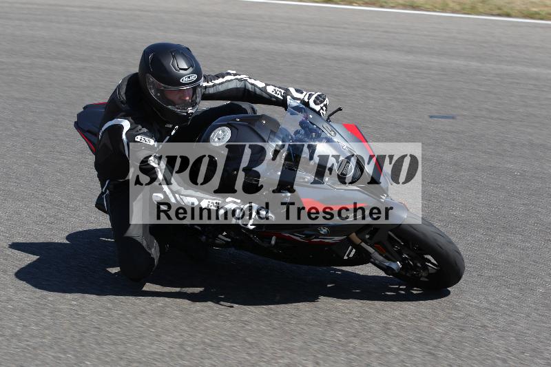 Archiv-2022/51 10.08.2022 Freeride Training ADR/Medium/unklar